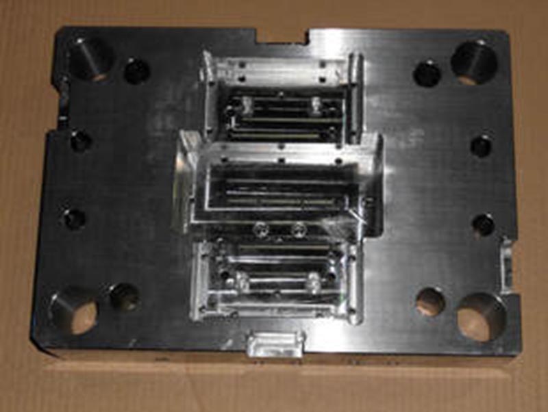 信州精密塑料模-06